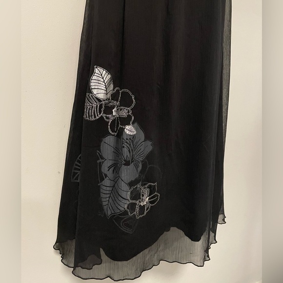 Roxy v-neck sleeveless black midi dress with adjustable spaghetti straps Size S - Picture 4 of 12